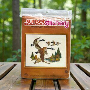 Sunset Stitchery Autumn Flight Geese Crewel Embroidery Kit 16"x20" 1978
